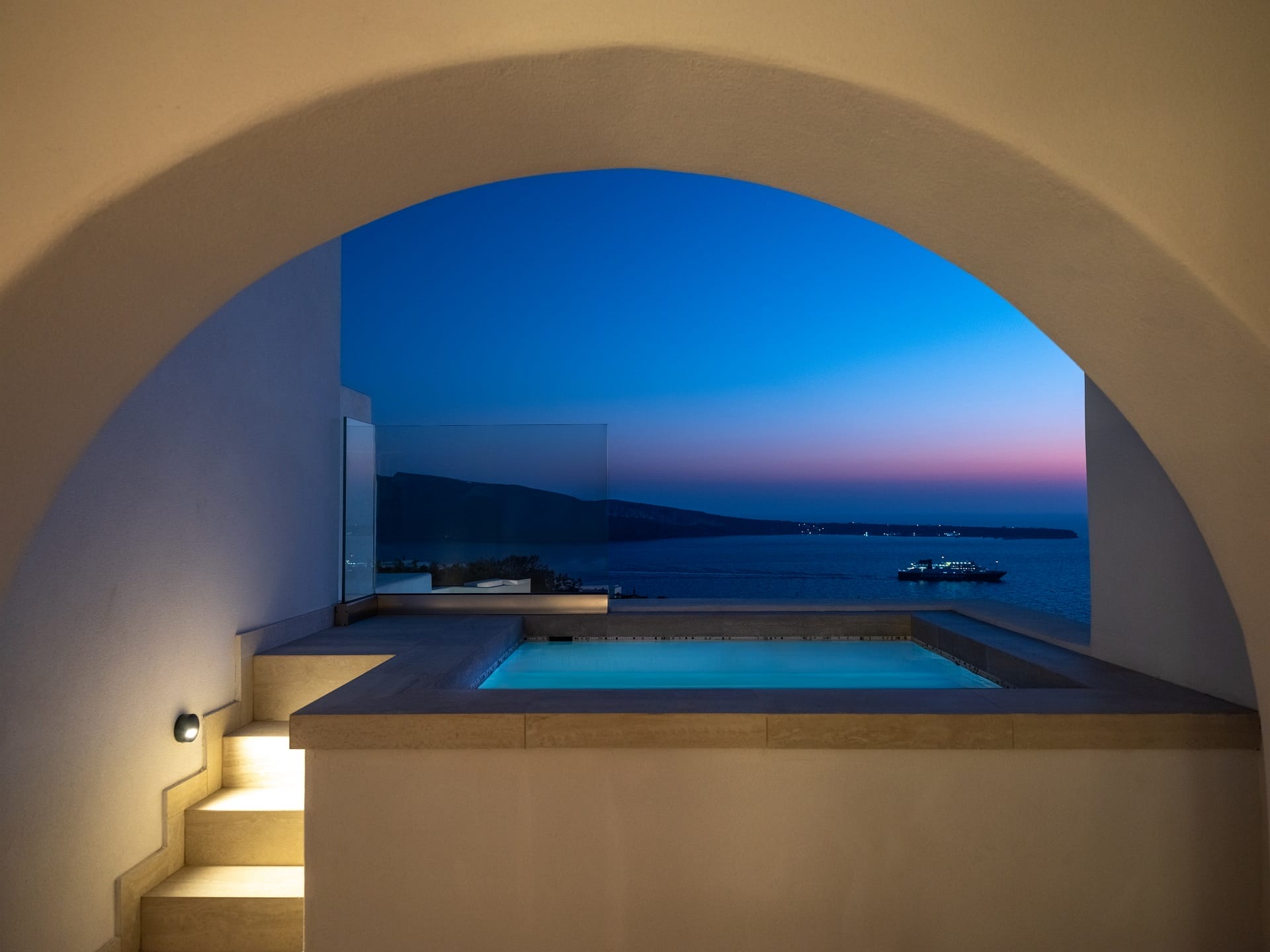 Santo Pure Suites