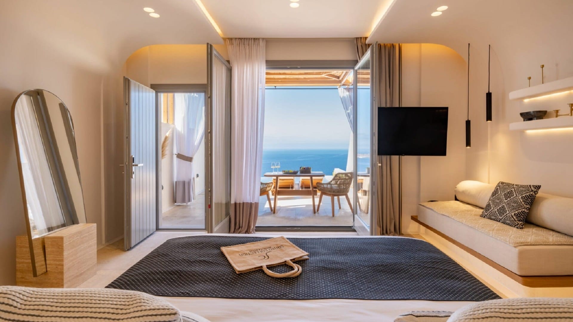 Unwind Sunset & Sea View Junior Suite with Pool