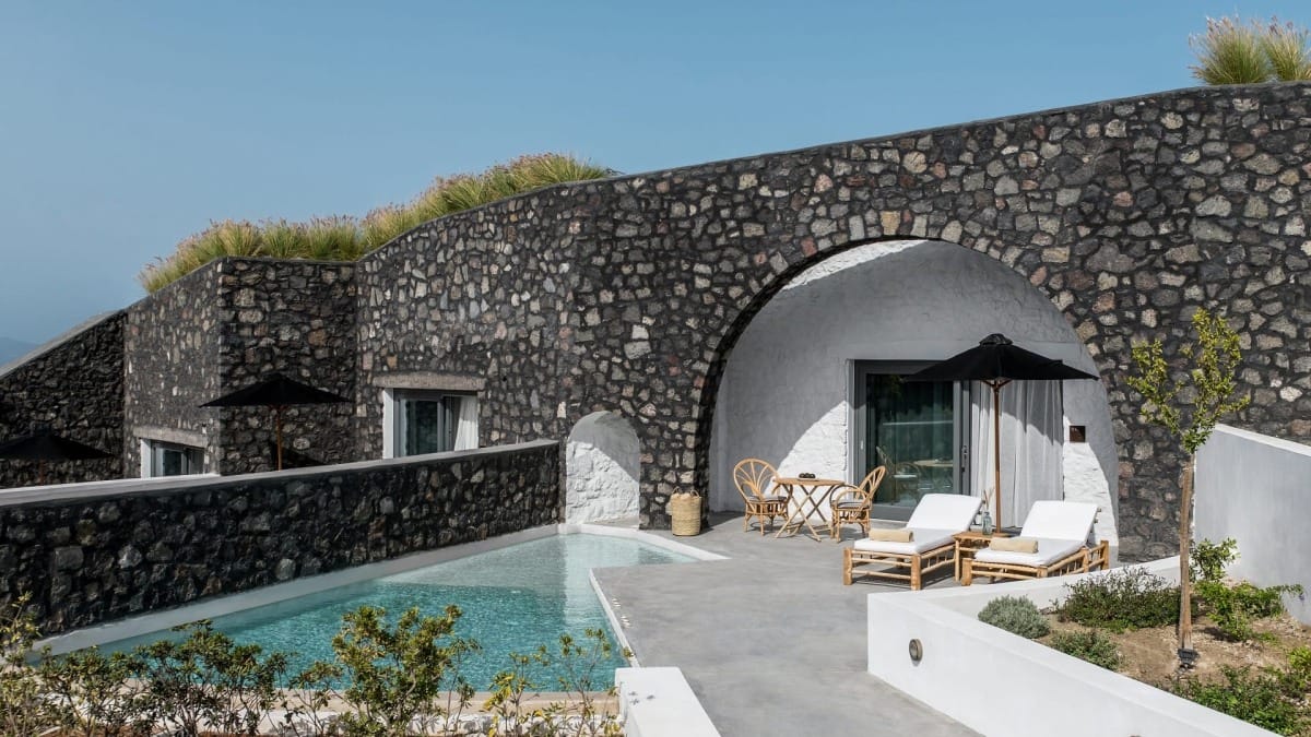Partial Sea View Suite with Pool or Jacuzzi