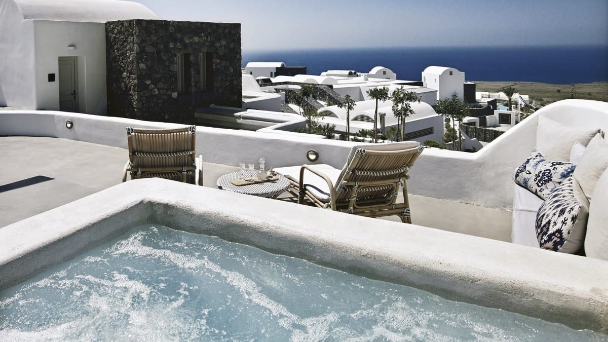 Sea View Suite with Jacuzzi