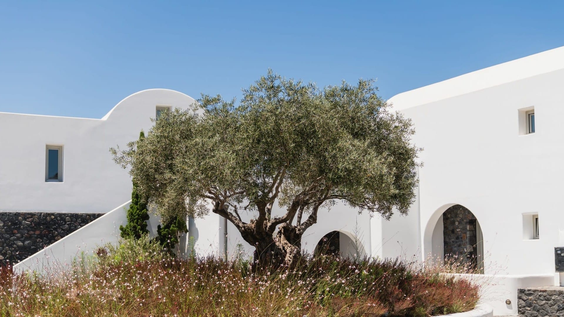 About Santo Pure Oia Suites & Villas